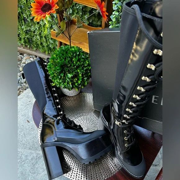 Stunning Versace Medusa Boots 💕 - Picture 5 of 16